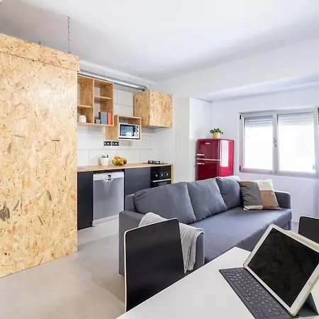 Stylish In Las Canteras Beach Apartment *